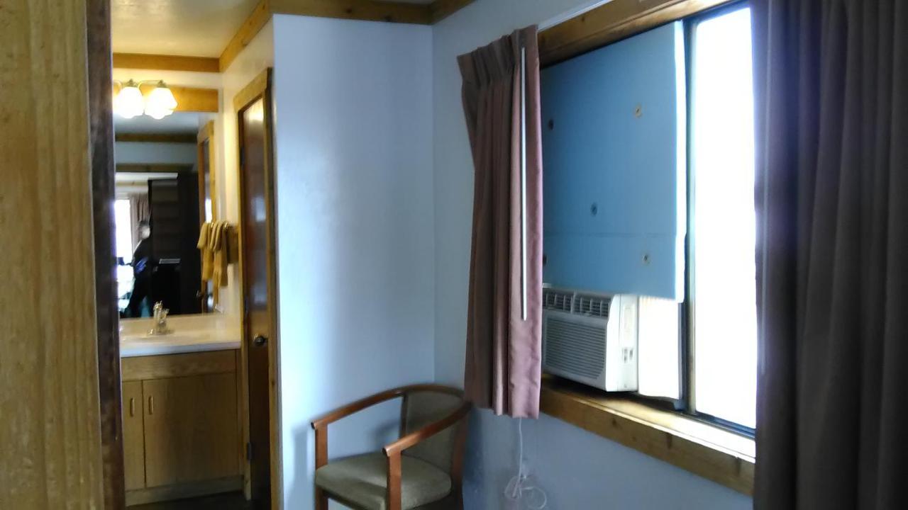 High Country Motel Bellevue Bagian luar foto